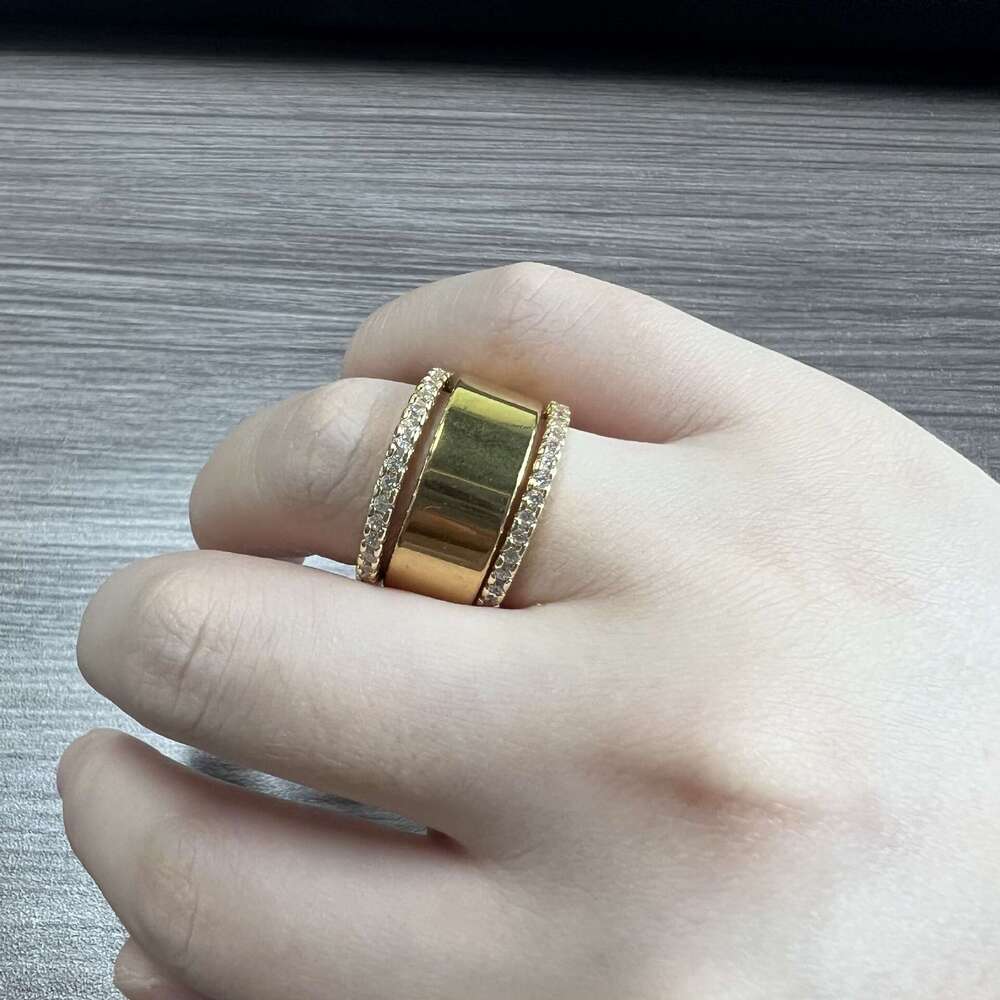 Elegant Widespread Titanium Diamond Ring Set With Polished Edges