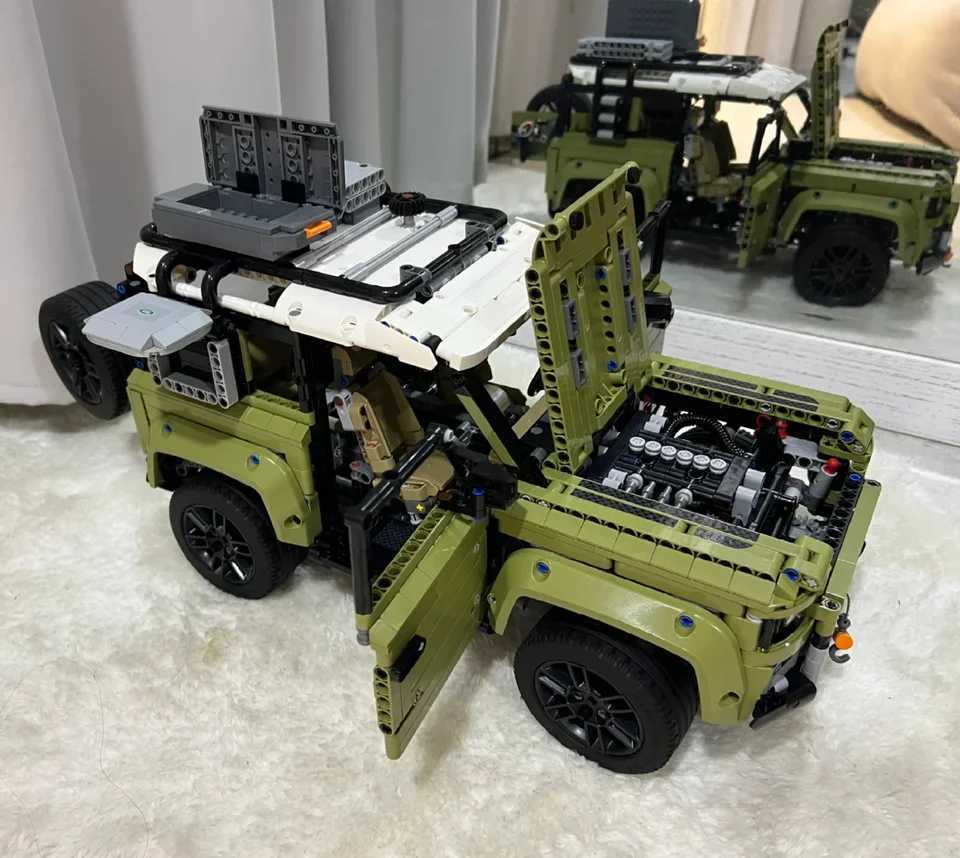 Large off-road vehicle model building block toy display piece for boys as a holiday gift XJ250702