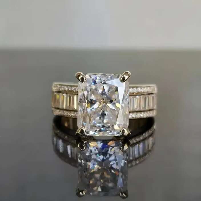 New Design 14K Gold Jewelry Channel Set Radiant Moissanite Engagement Ring