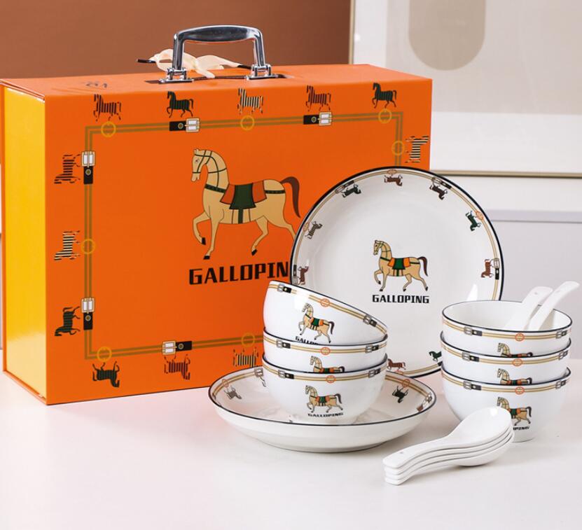 Bowl and Dish Set Home European 2025 New Jingdezhen Bone Porcelain Tableware Nordic Ceramic Rice Bowl Plate Combination Gift R250702