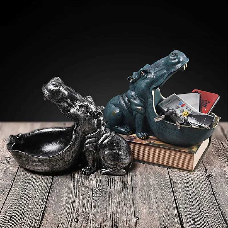 He decorates statues sculptures statues keys candies storage decoration containers decorative tables decorative accessories gifts Y250509