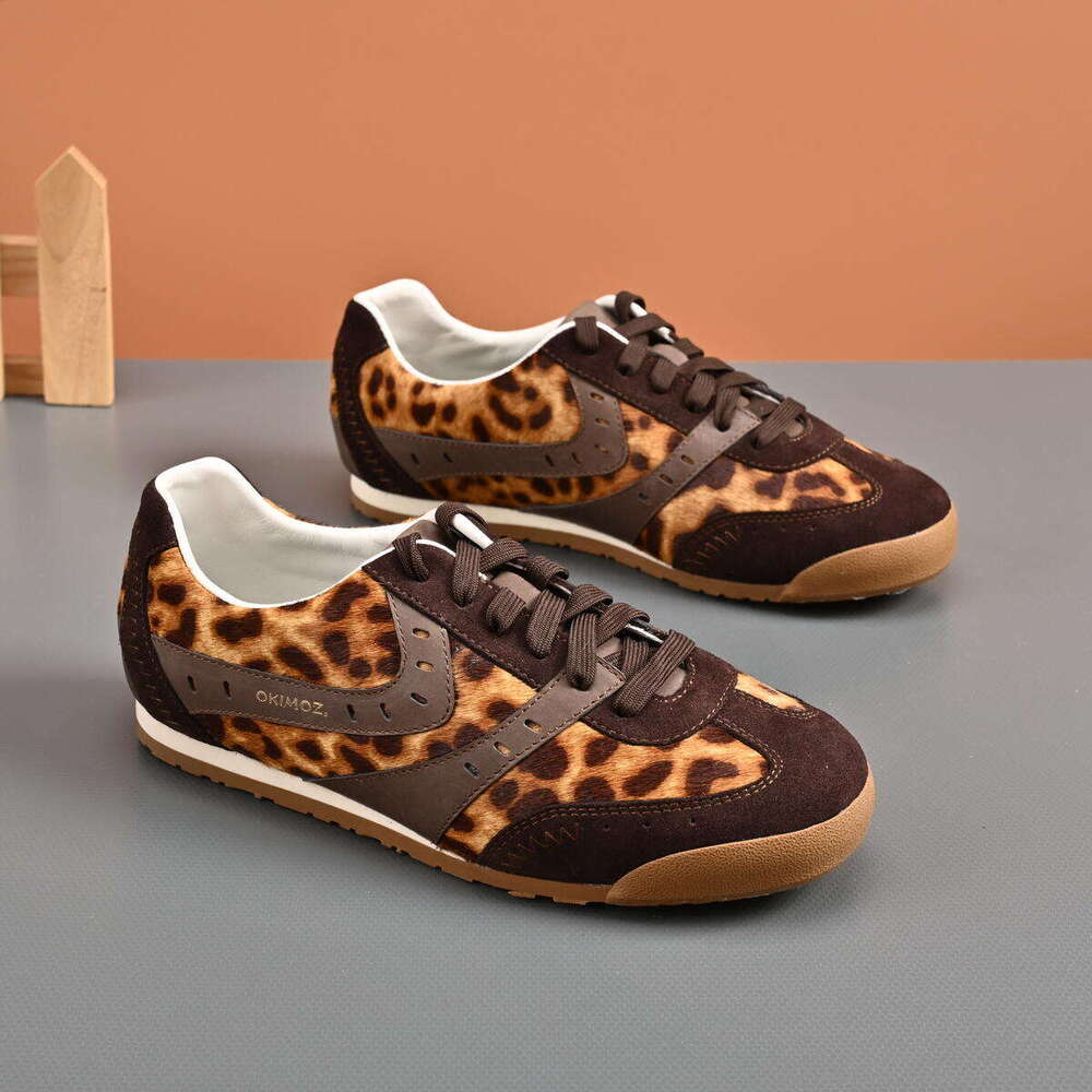 Lanjia Modern Unisex Streetwear Tennis Flats Featuring Feline Design Okimoz E