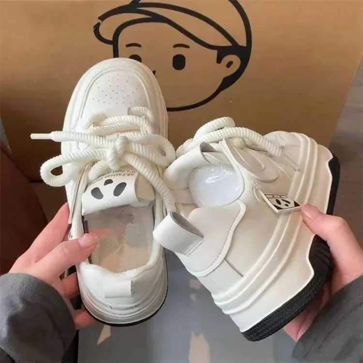 Women PU Leather Platform Sneakers Autumn Fi Thick Bottom Sport Shoes Woman Anti Slip Flats Casual Vulcanized Shoes 2025 XJ260702