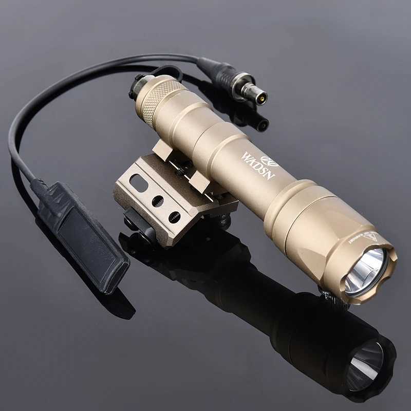 WADSN SF Surefir M600 M300 M600C M300A Airsoft Powerful Flashlight Tactical Scout Rifle Gun Weapon LED Light With Offset Base XJ250701