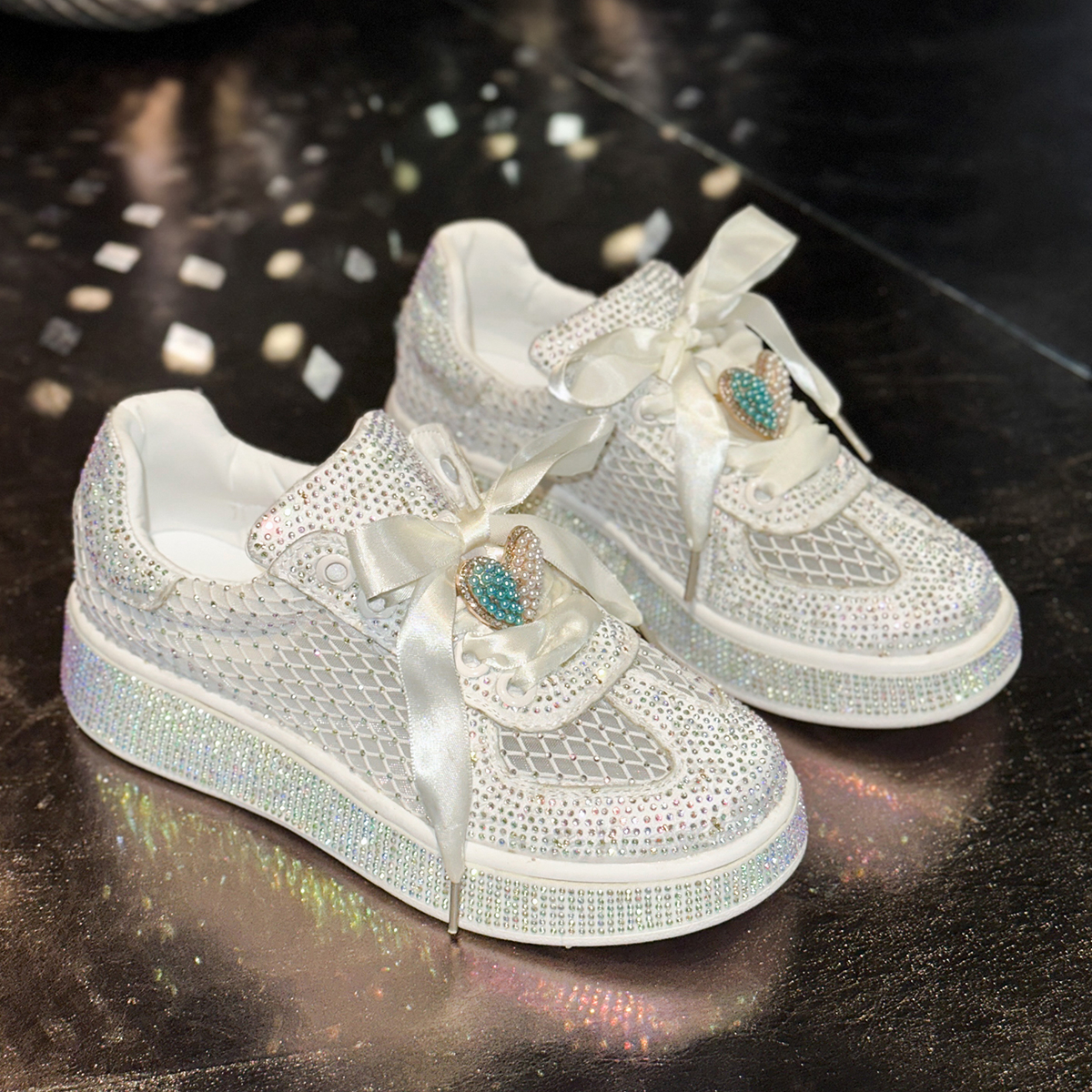 Luxury all diamond party shoes designer women's flat shoes thick sole white black shiny crystal sneakers fashionable Mesh breathable casual shoes