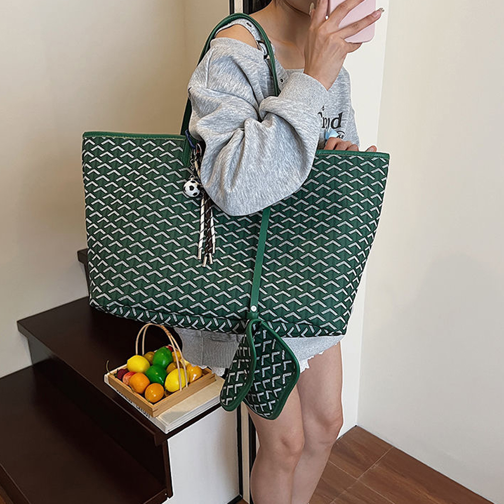 High Quality Tote Fashion Handbag Shoulder Classic Letter Print Leather 2025 New Fashionable Underarm Crossbody Bag Pockets Women's Wallet