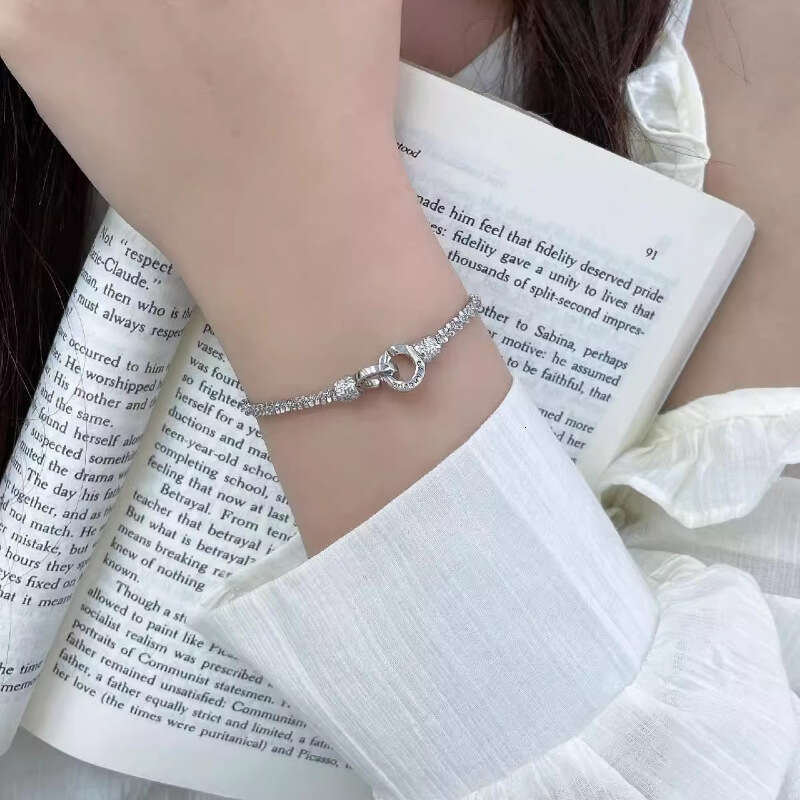 DHcollections New Sparkling Starry Sky Double Ring Lock Letter Bracelet Elegant Simple Light Niche Exquisite