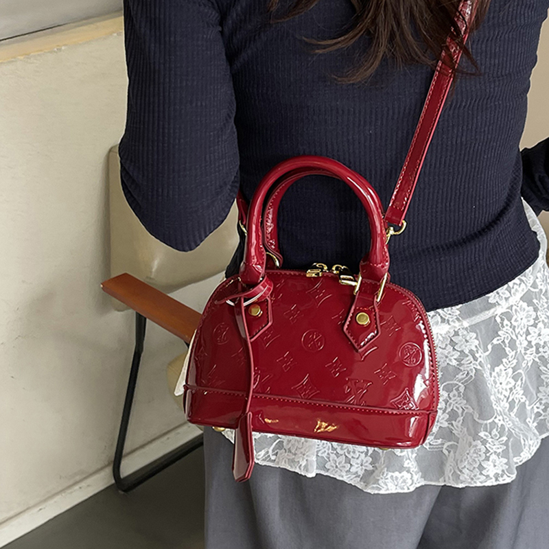 Designer Bag Luxury Bag Shoulder Bag Crossbody Bag Patent Leather Hundred Shell Bag Explosive Super Hot Women's Bag New Mini Niche Handbag Crossb