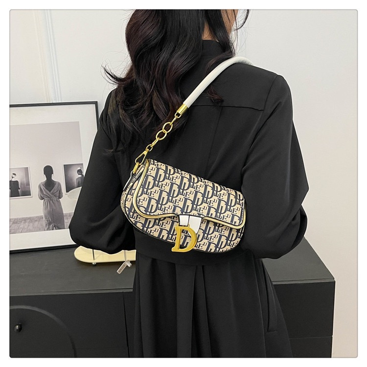 Free Shipping Designer Bag 2025 Shoulder Bag Saddle Bags Luxury Crossbody bag High Quality Women's handbag Purse Leather Print Underarm Bag Class