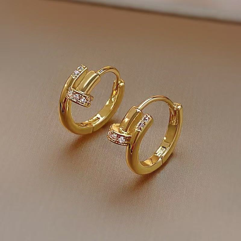 S925 Sterling Silver Nail Earrings For Women Ladies' Jewelry Earrings Super Shiny Layered Studs Design High-end Feel Simple Designer Earrings And