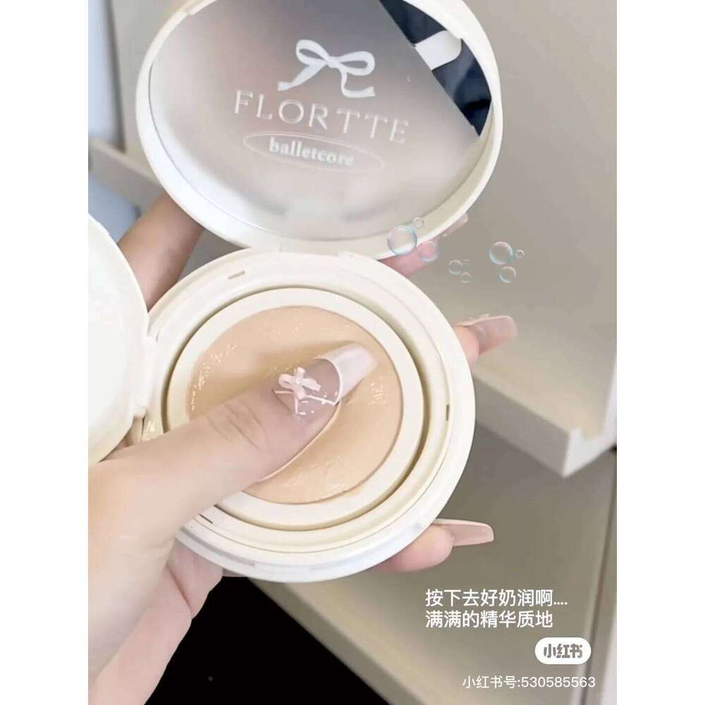 FLORTTE Air Cushion Cream Moisturizing Long-Lasting Foundation for Dry Skin Offering Superior Coverage and Oil Control X250702