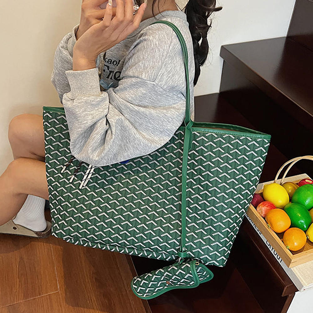 High Quality Tote Fashion Handbag Shoulder Classic Letter Print Leather 2025 New Fashionable Underarm Crossbody Bag Pockets Women's Wallet