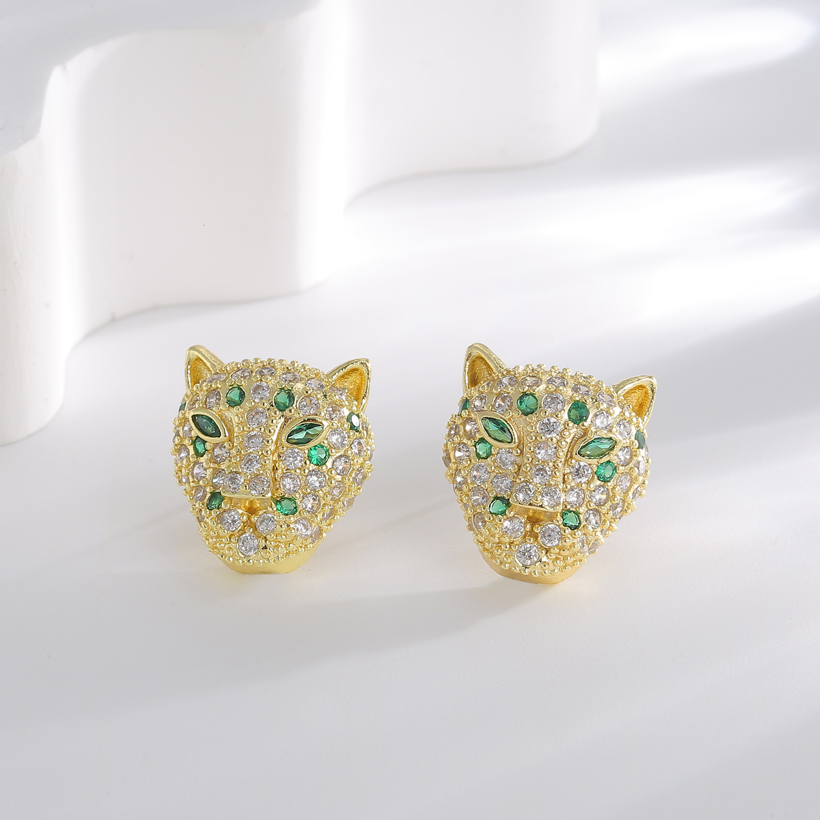 Green Designer Zircon Snake European And American Cross-border High-end Versatile Leopard Head Ear Ladies' Jewelry Earrings Clips Wholesale