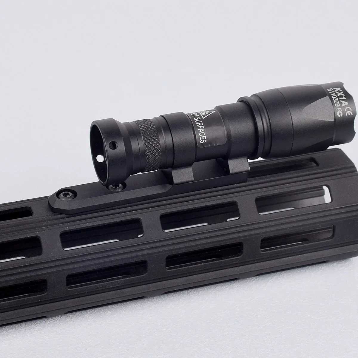 Surefire M300C M300B LED Flashlight M300 Series Scout Torch Fit 20MM Rail MLOK Mount KEYMOD Base Hunting M300B Weapon Gun LightXJ250701