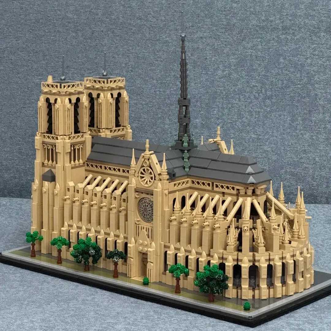 Notre-Dame De Paris Architectural Model Collectible Building Blocks Set for Adults Kids Birthday Gift Idea for History Lovers Y250701