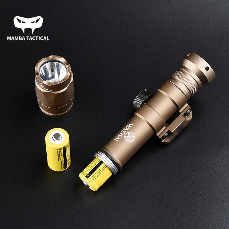 WADSN Tactical SF M600 M600C M600B Scout Gun Weapon Light 600 Lumens AR15 Rifle Airsoft Flashlight Hunting Torch Fit 20mm Rail XJ250701