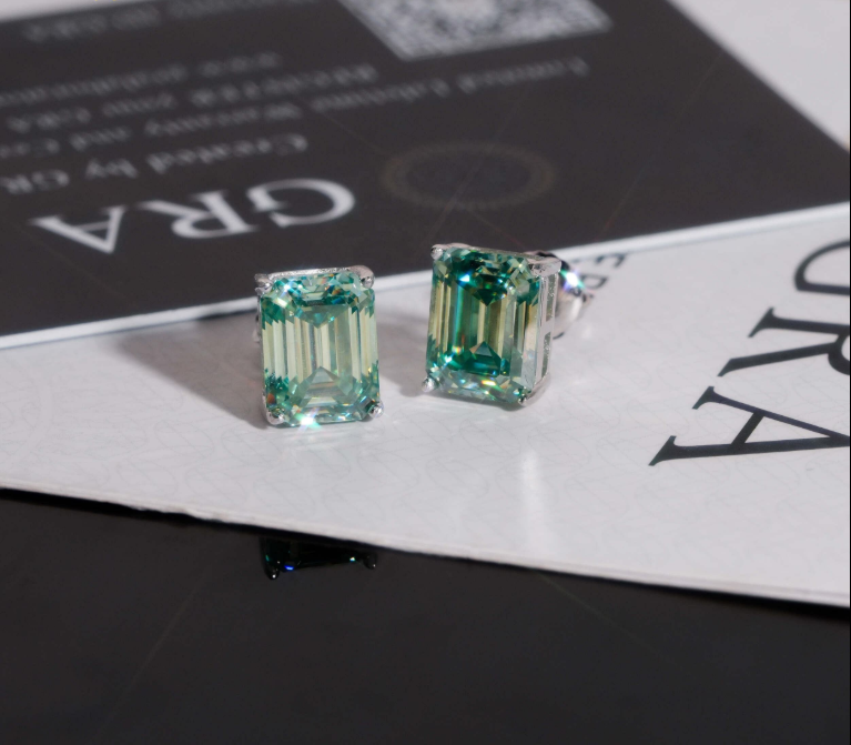 Hot Sale Moissanite Solitaire Emerald Cut Blue Green Stud 925 Silver Stud Earrings