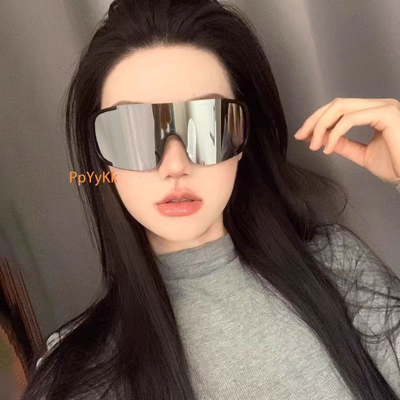 Designer Sunglasses for Women Outdoor Sports Windproof Sandproof Goggles Large Frame Sunglasses UV Protection Sun Glasses for Hiking Cycling