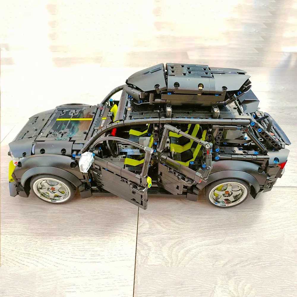 Technical R Avant Car Station Wagon Model Building Blocks MOC Bricks 1 10 Size MINI Cooper Red Car SUV Toys For Boys Kid Gifts Y250701