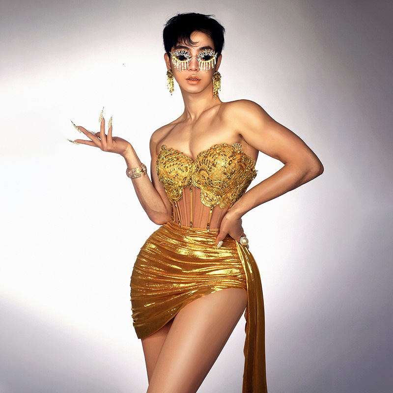 New High-End Fashion Sexy Strapless Rhinestone Chain Waist-Cinching Short Dress Set for Bar Nightclub Performance 231128