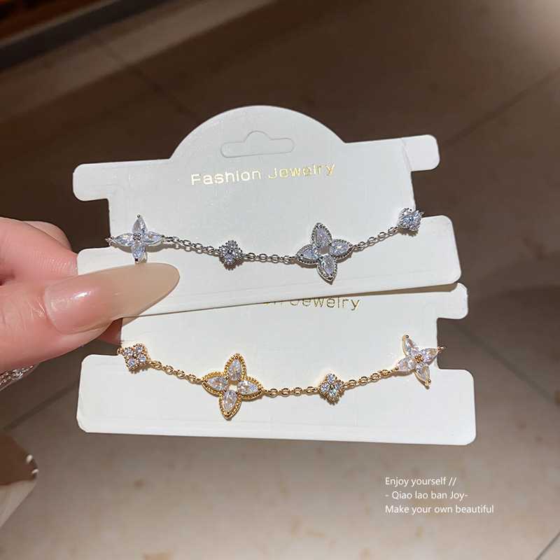 Gold Tone Delicate Clover Chain Bracelet With Graceful Engagement Jewelry And Party Wear Gift For Her High Quality And Exquisite Accessory
