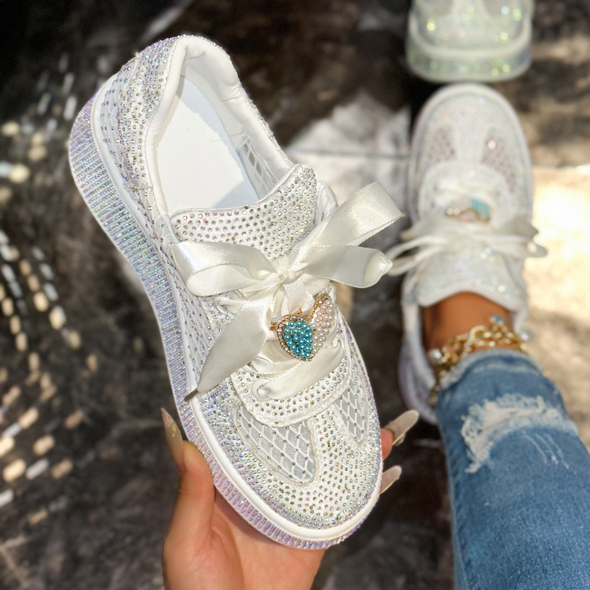 Luxury all diamond party shoes designer women's flat shoes thick sole white black shiny crystal sneakers fashionable Mesh breathable casual shoes