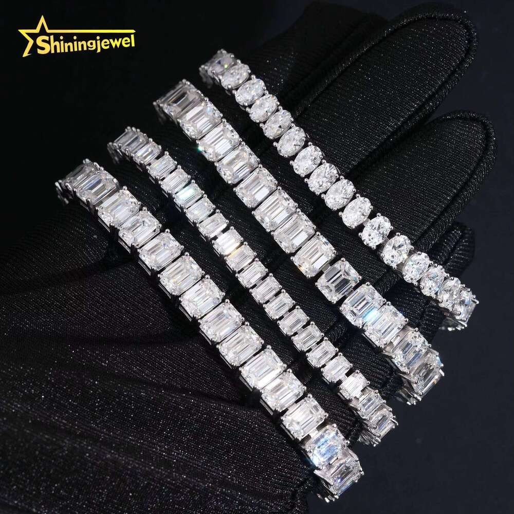 High-Quality Sier Flower-Shaped Design Emerald Cut Silicon Stone D Color Vvs1 Tennis Bracelet