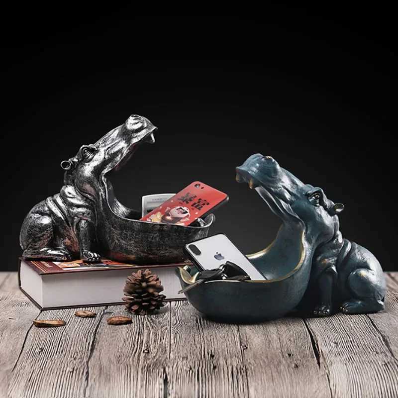 He decorates statues sculptures statues keys candies storage decoration containers decorative tables decorative accessories gifts Y250509