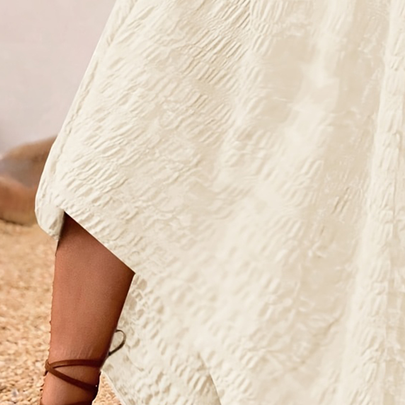 Elegant Strapless Backless Dress with High Waist and Sexy V Neck