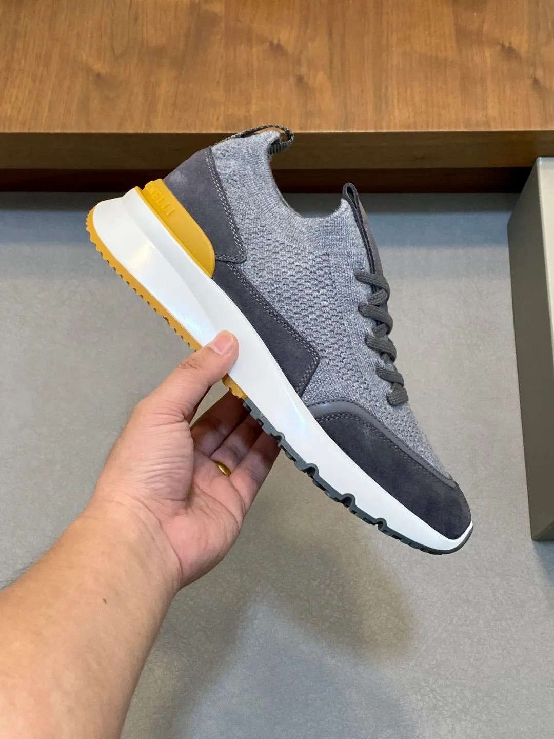 Casual-stylish Men Washed Suede Calfskin Leather Runners Sports Knit Leather Rubber Bottom Ultra-lightweight Soles Wholesale Skateboard Walking EU38-46