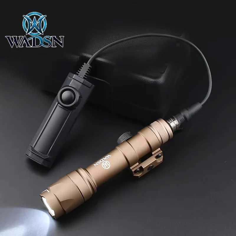 M600 M600C Tactical Flashlight Light Fit Picatinny Rail 600LM LED With Dual Function Switch Wdasn Airsoft Metal WeaponsXJ250701