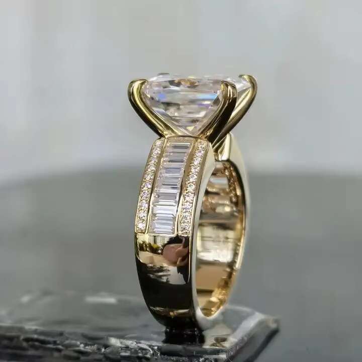 New Design 14K Gold Jewelry Channel Set Radiant Moissanite Engagement Ring