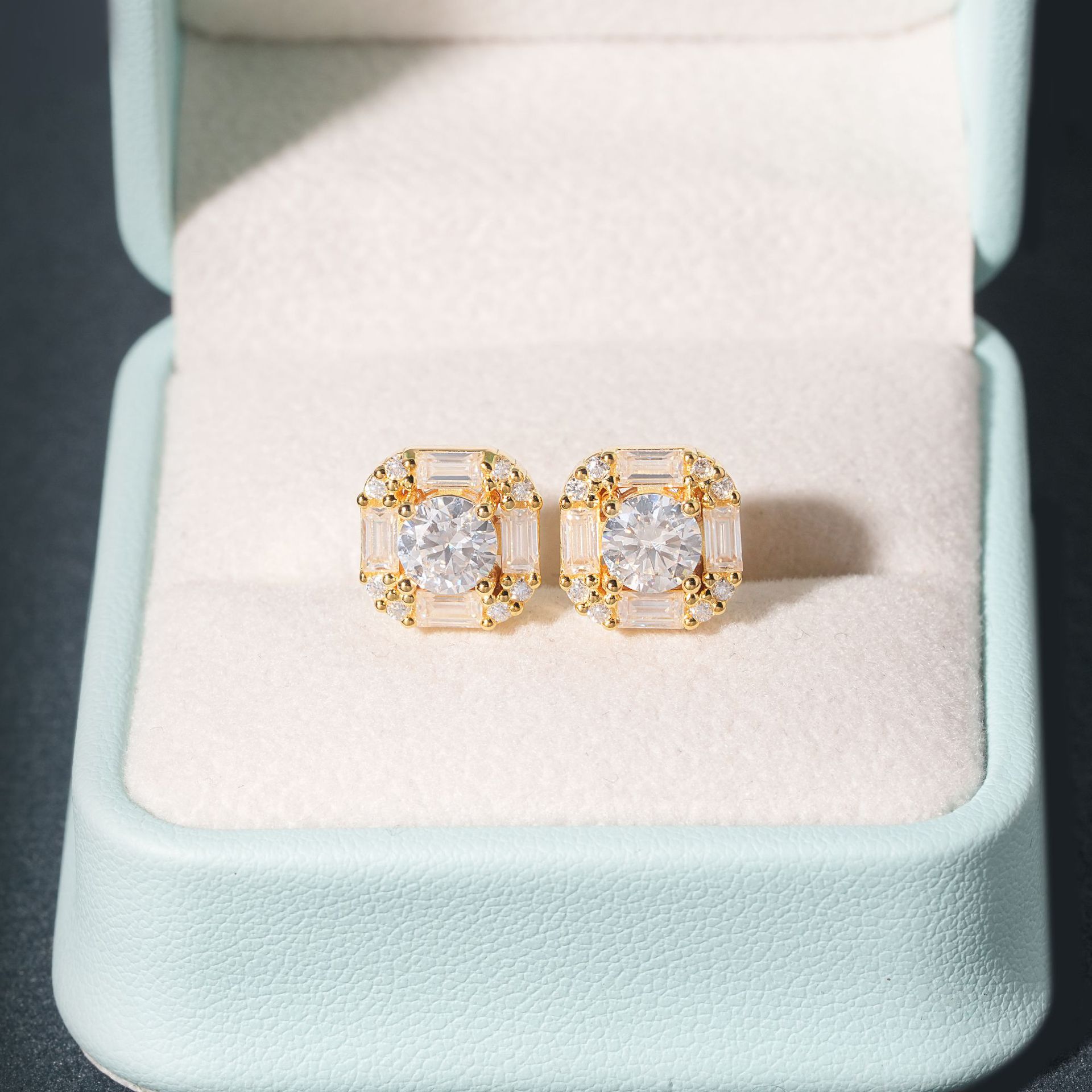 Hot Sale baguette Moissanite Stud Top Quality Moissanite Diamond Stud Earrings Yellow Gold Plated 925 Sterling Silver Earrings