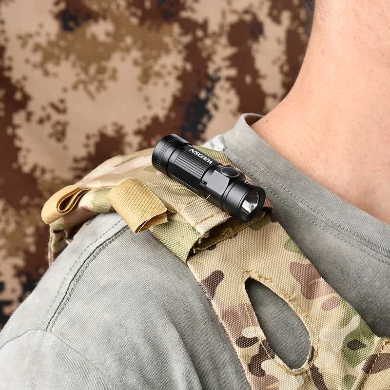 WADSN Tactical Scout FAST Helmet Light AIrsoft Strobe Mini White LED Lamp Constant Momentary Hunting Output Helmet Flashlight XJ250701