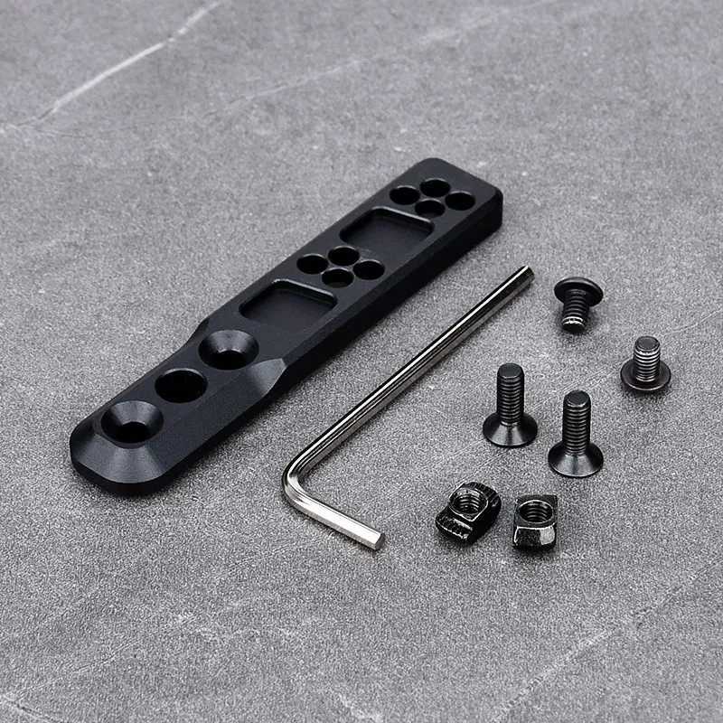 WADSN Tactical M600 M600C M300 M300A Flashlight With M-LOK Keymod Offset Mounting Base Airsoft Gun Hunting Weapon Scout LightXJ250701