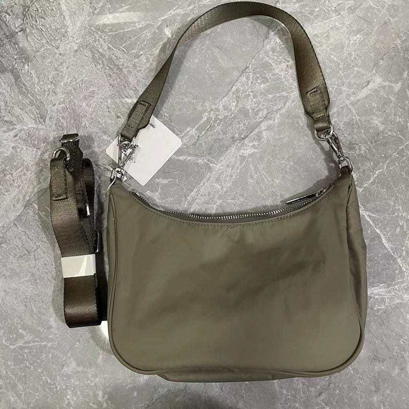 designer bag Women Shoulder Bag Outdoor Sports Travel Phone Coin Purse Chest Paris Pack Bag Adjustable Funny Pack Messenger Bags 3L f528888