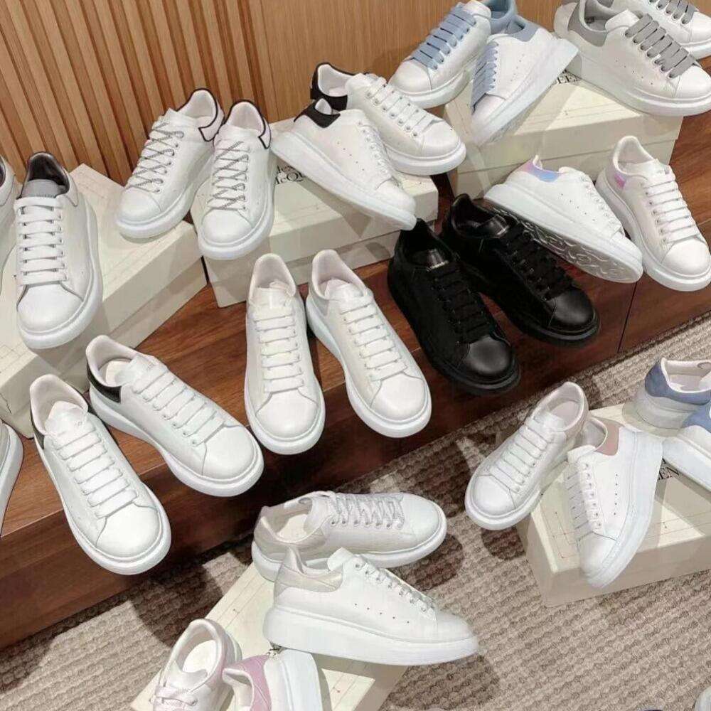 Alexanderr Mcquen Sneaker Designer Casual Shoes Mcqueenn Shoe Man Classic Superstars Womens Running Shoes Fashion Mens Trainers Sports Shoe Trendy Jogging 2c7