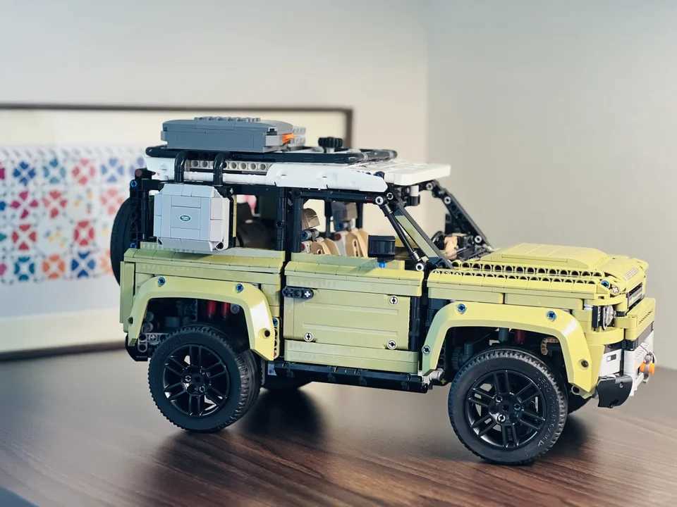 Large off-road vehicle model building block toy display piece for boys as a holiday gift XJ250702