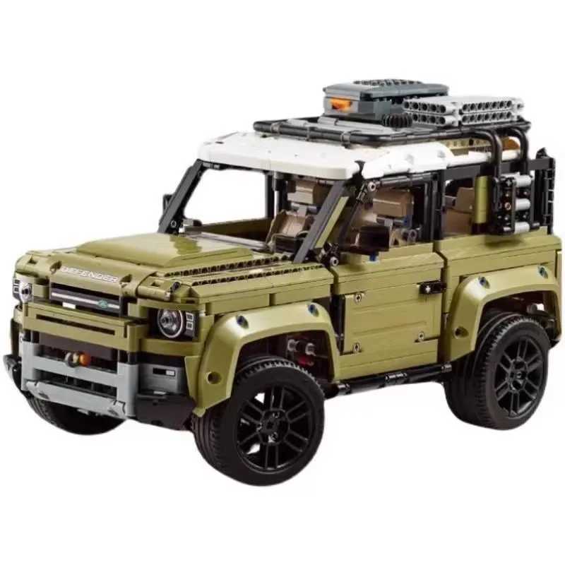 Large off-road vehicle model building block toy display piece for boys as a holiday gift XJ250702