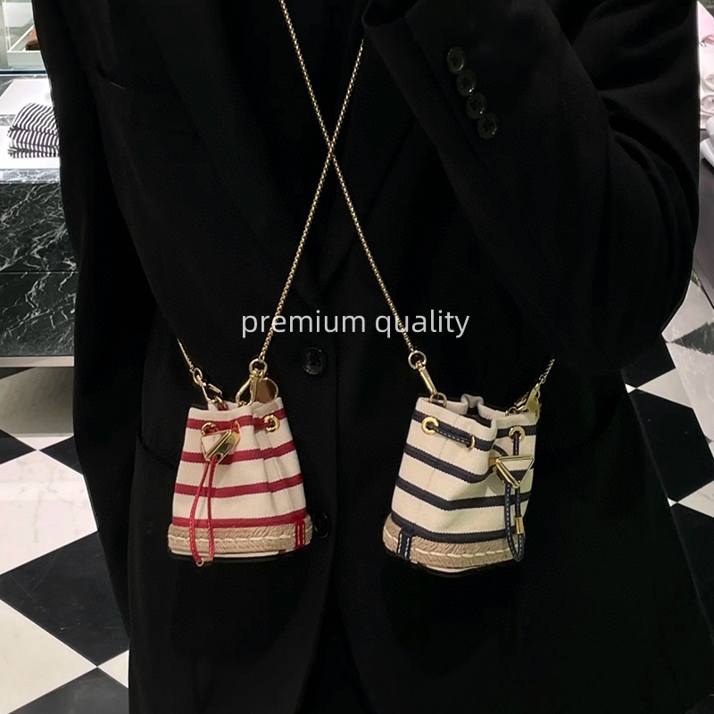 (Order by pic in opt, not by desc) Horizontal Striped Knitted Bucket Bag Color-Blocked Striped bag Drawstring Closure Rope Handle