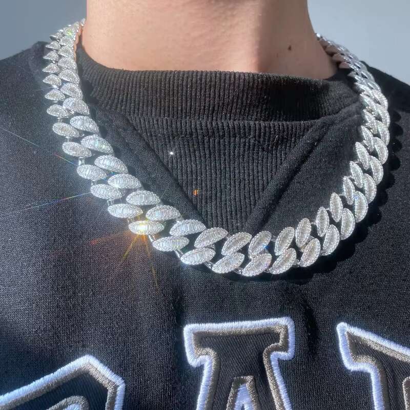 New Arrival 18mm Baguette Moissanite Diamond Chain Luxury VVS Moissanite Prong Cuban Link Chain Necklace Diamond Cuban Chain