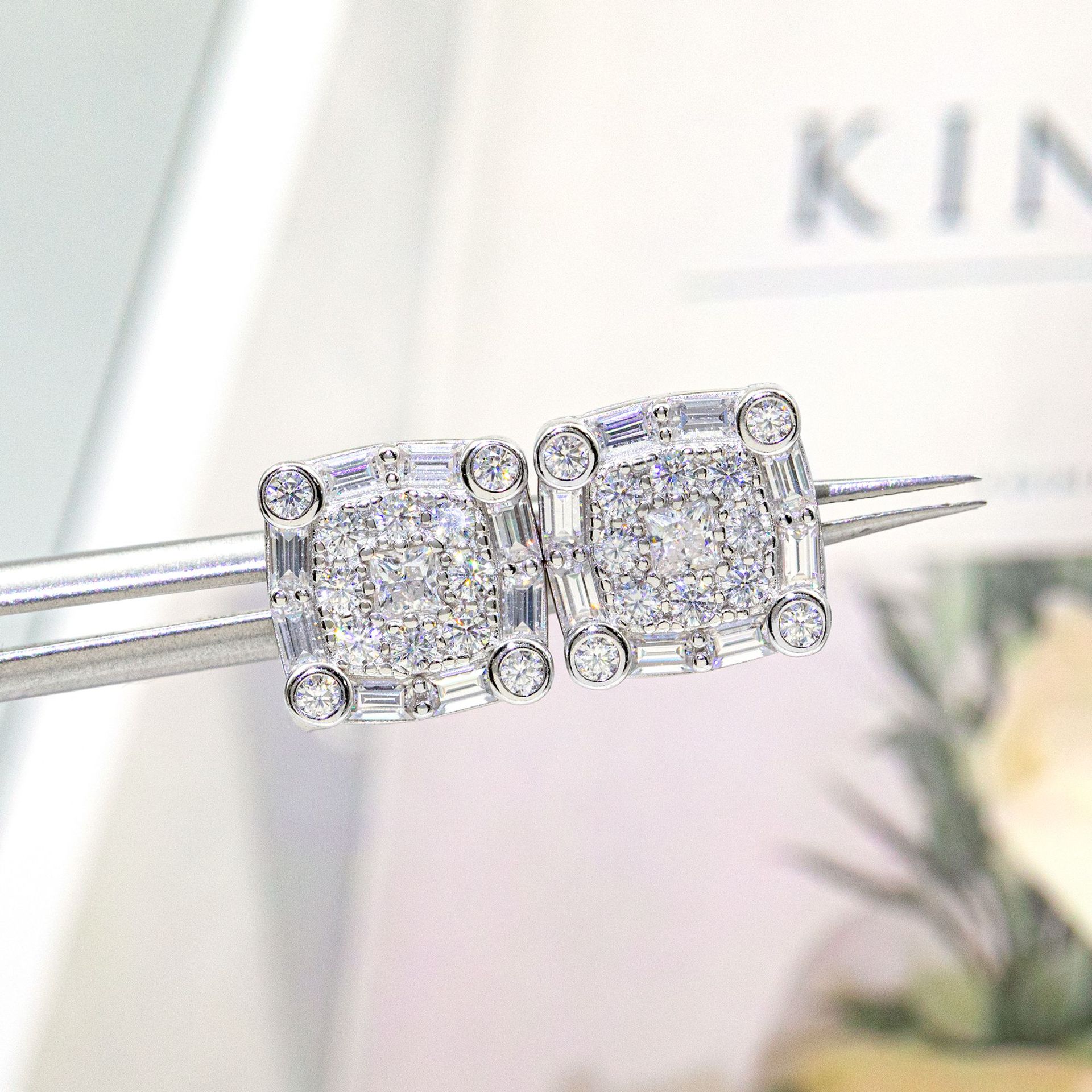 Hip Hop Jewelry Rapper Iced Out Screw Back 925 Sterling Silver Men Moissanite Stud Earrings