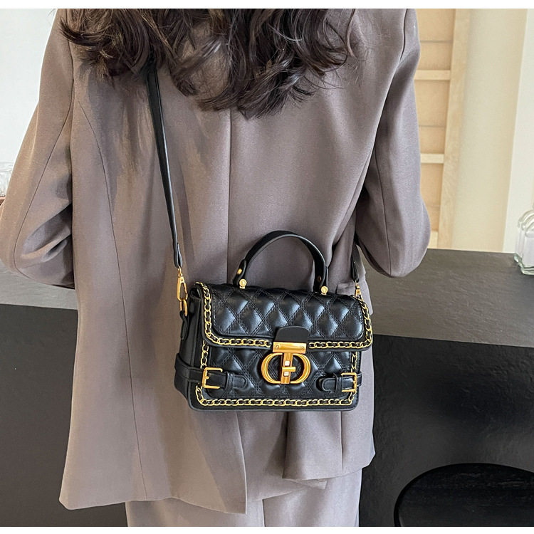 Designer bag free shipping new fashionable casual light luxury high-end texture chain bag shoulder crossbody bag for women