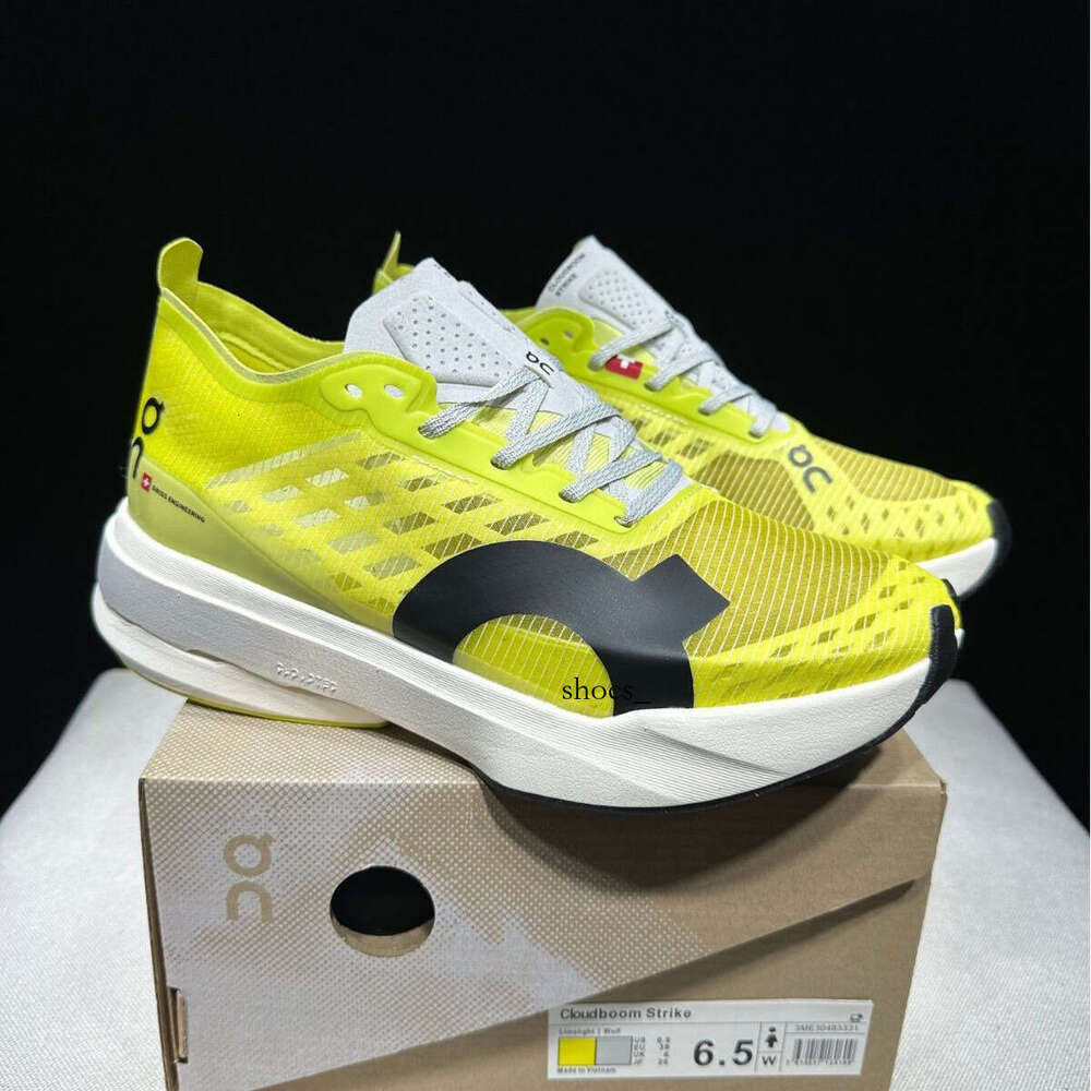 Shorts 2025 Designer New Style Mesh Spike Amplius Running Summer Men's and Women's Breathable Non-Slip Sports Shoes