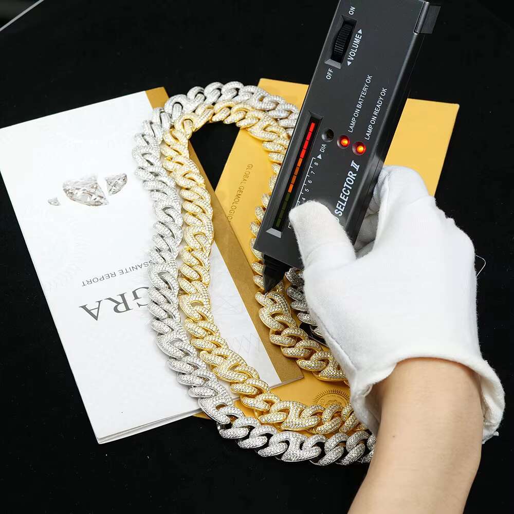 Miami Mossanite Jewelry Hip Hop Unisex Necklace 925 Sterling Silver Vvs Certified 15mm Piggy Cuban Link Moissanite Diamond Chain