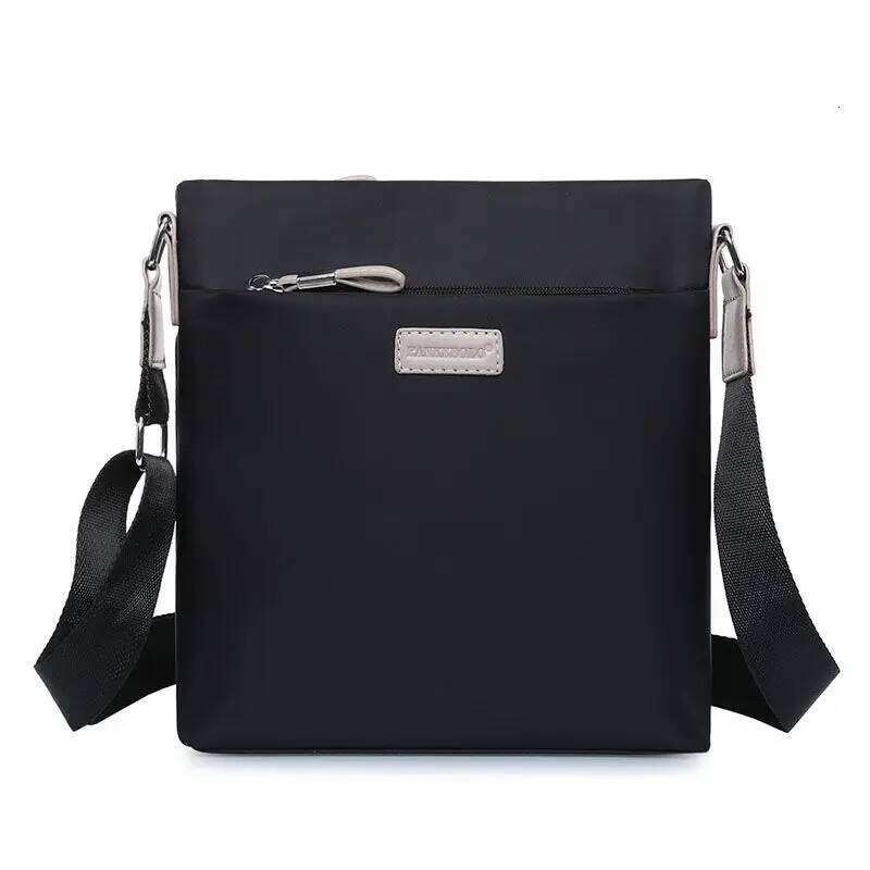 Casual Men Crossbody Messenger Bags Male Waterproof Short Trip Business Zipper Shoulder Bag Good Qualtiy