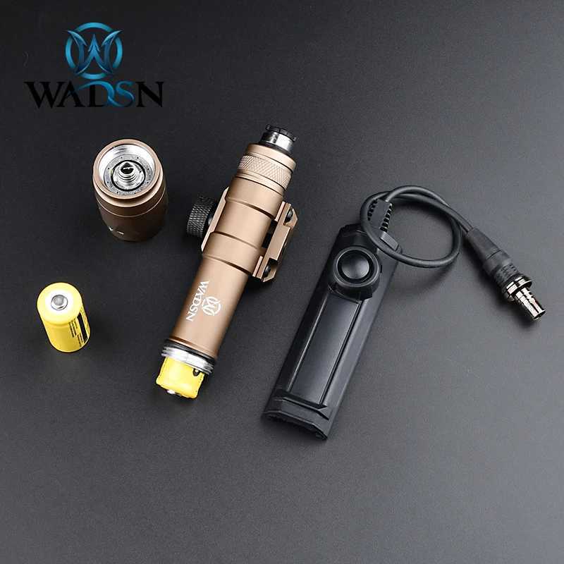 M600 M600C Tactical Flashlight Light Fit Picatinny Rail 600LM LED With Dual Function Switch Wdasn Airsoft Metal WeaponsXJ250701