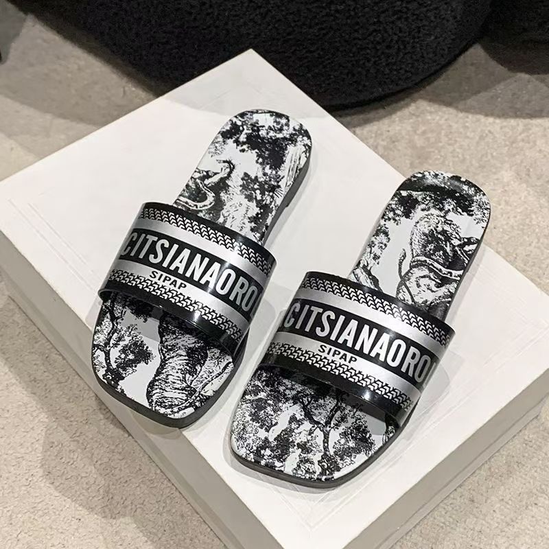 classical designer slippers flat slides for womens sandals girl blue pink fashion embroidery slipper outdoor Embroidered slippers Coach sandale size 3