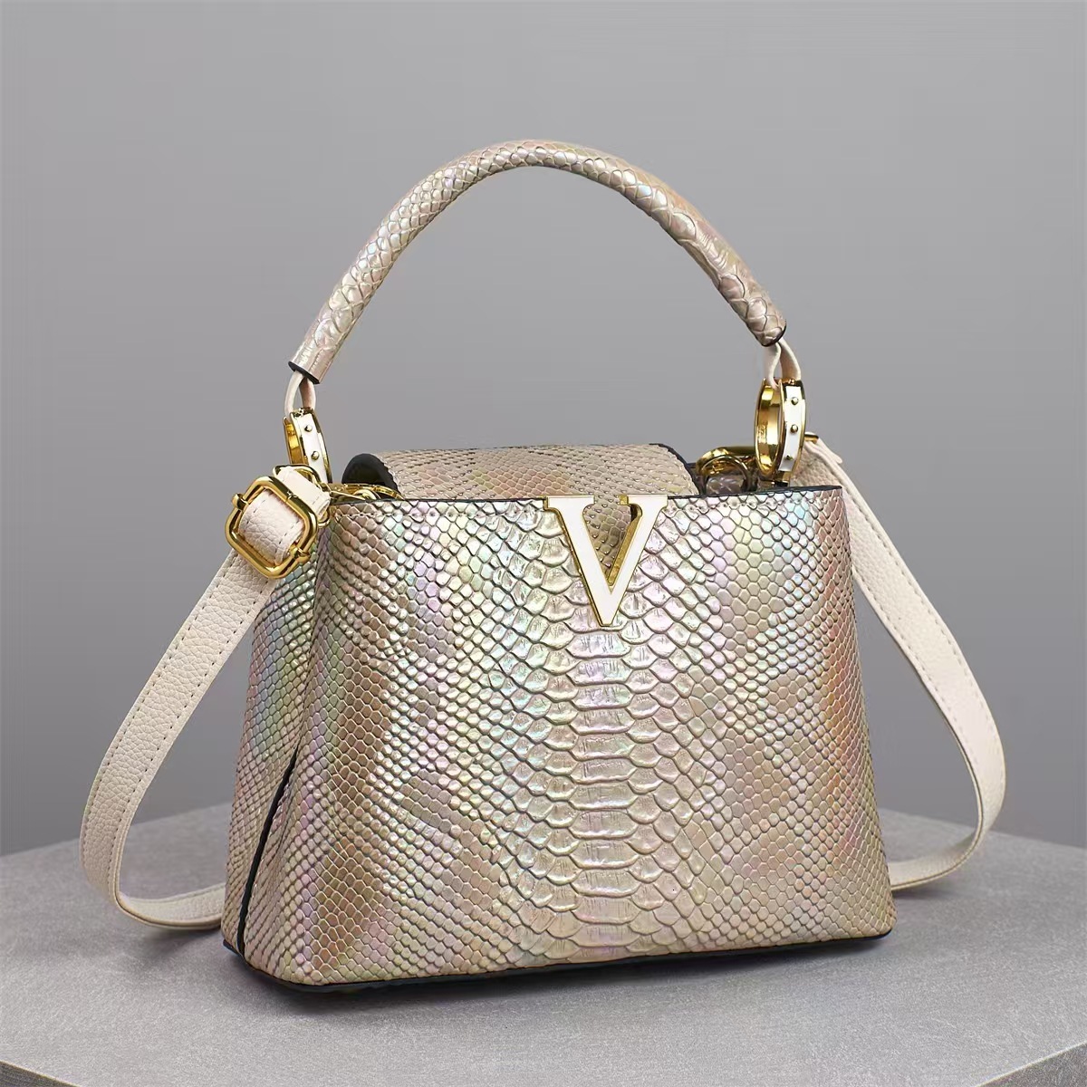 New Designer Bag 2025 Bag Colorful Snake Pattern Handbag Textured Shoulder Crossbody Bag Hot Luxury bag Selling Baga