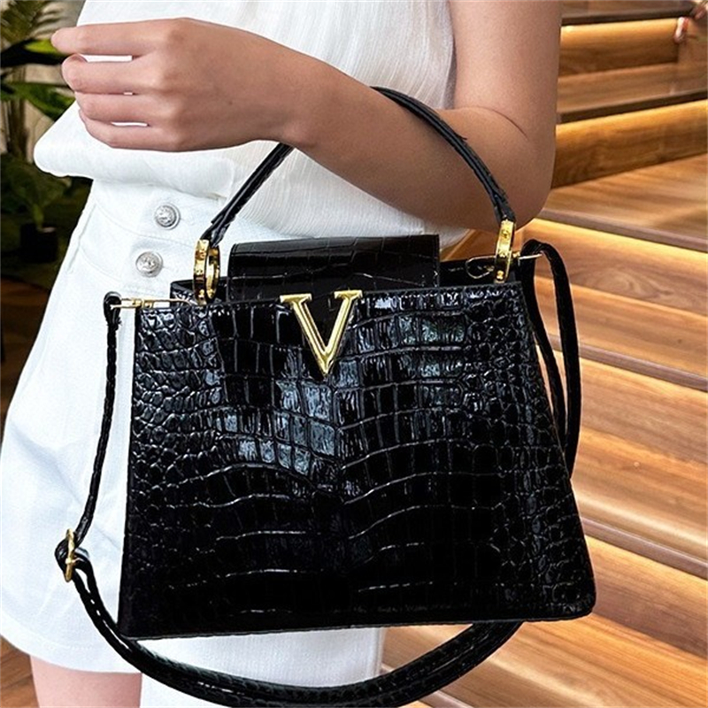 free shipping designer Single shoulder bag Vintage Plain solid color casual versatile crossbody bag fashionable for women